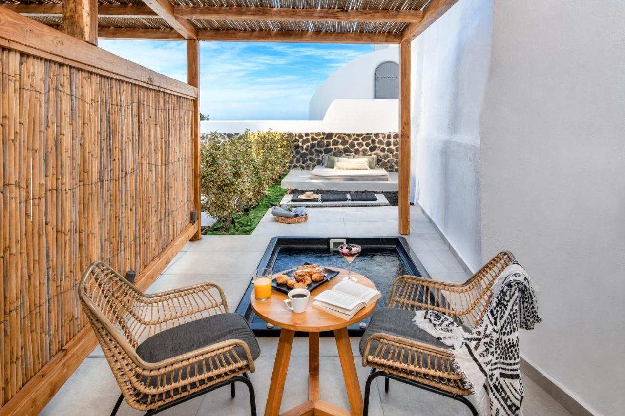 Callia Retreat Suites - Adults Only Fira  Exterior foto
